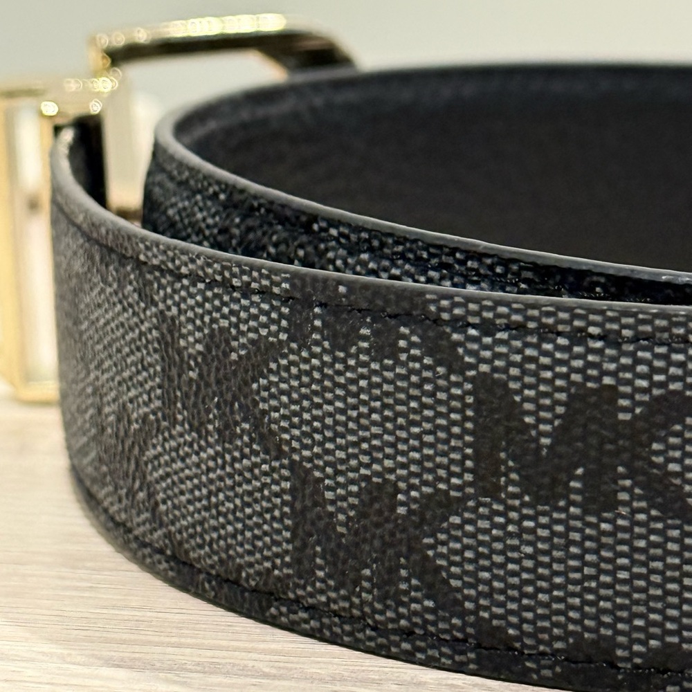 Michael Kors MK Signature Belt Black Gold Buckle Designer Monogram 45in XL - Picture 3 of 3